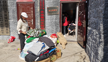 爱心公益行——秋冬不停歇 “慰问孤寡老人,传递爱心正能量”