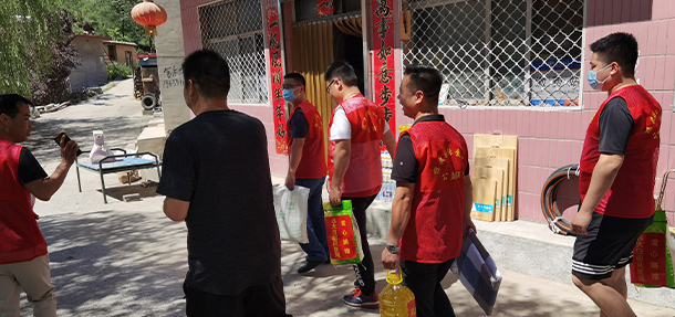 石家庄远大中医皮肤病医院爱心下乡公益行出发——平山县下刘家坪村
