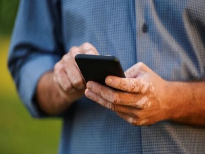 手臂白癜风可以怎样治疗”