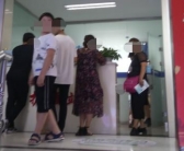 孩子脸上有白块是怎么回事”